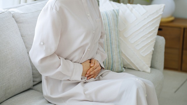 女性が便秘に悩まされやすい理由